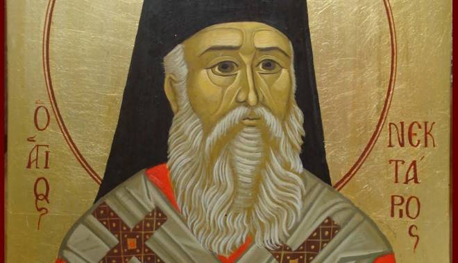 Moaștele Sfântului Nectarie, aduse la biserica din Medeea - sfantulnectarie-1415192639.jpg