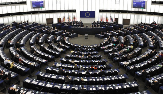 Duminică, ne alegem europarlamentarii! - sfarsitdecampaniepentrupe-1400783142.jpg