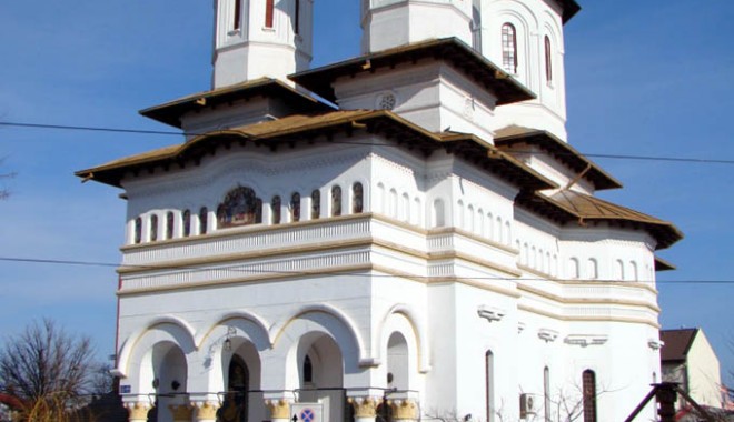 Moaștele Sfântului Gheorghe ajung la Constanța - sfgheorghe-1398100735.jpg
