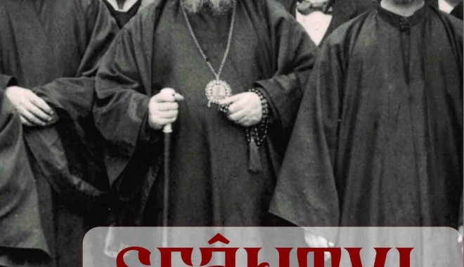 Moaștele Sfântului Nectarie, la Biserica Greacă - sfnectarieminuniinromania-1352971278.jpg