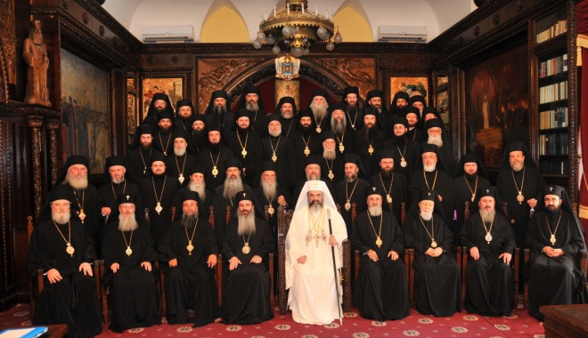 Patriarhia Română: Nu avem nicio cerere de slujire a unor călugări de la Athos la Penitenciarul Rahova - sfsinod-1370097548.jpg