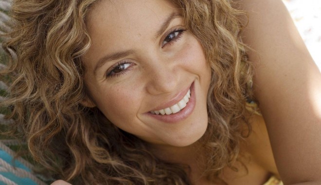 Shakira se lasă de muzică? - shakirahdwallpapersee62d8-1317934240.jpg