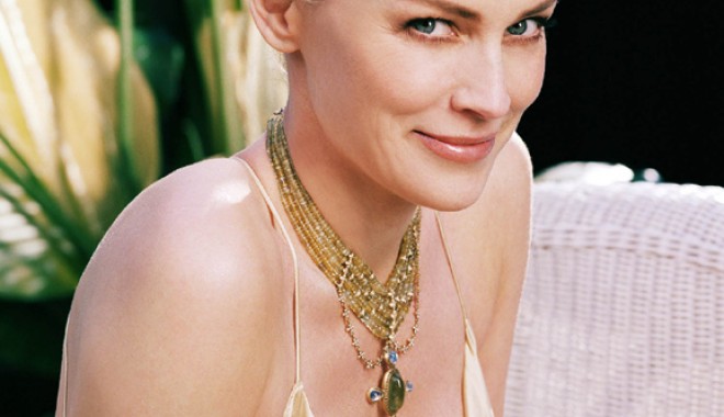 Sharon Stone, sexy la 54 de ani - sharonestone-1338302508.jpg