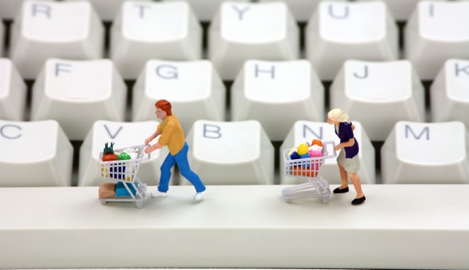 Suntem pe ultimul loc în UE la cumpărături pe Internet - shopping-1381832095.jpg