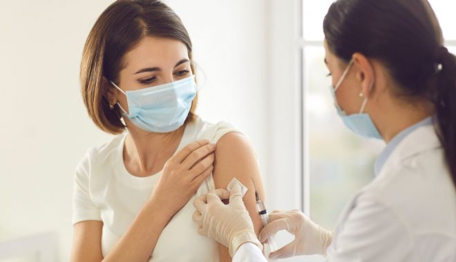 Dr. Damian Baciu îşi lansează cartea la Curtea Brâncovenească
