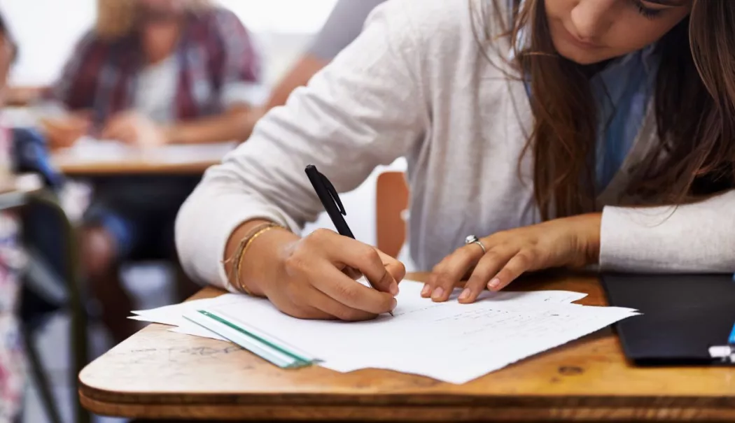Simularea Evaluării Naționale continuă cu proba la matematică, în contextul protestelor profesorilor - shutterstock24243176451-1773731560.webp