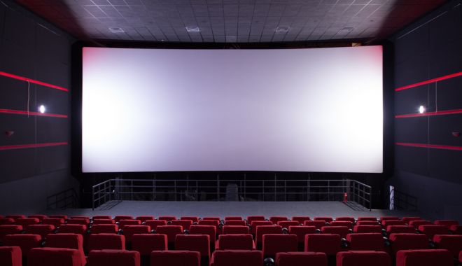 Reacția cinematografului, după postarea femeii cu doi copii care nu a primit bilete în pachetul 