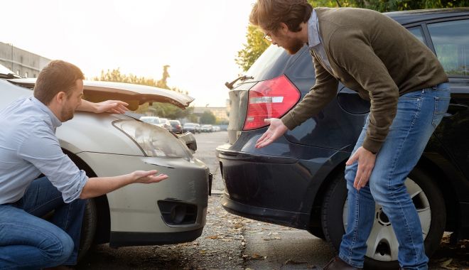 Încă o companie a ieşit de pe piaţa asigurărilor obligatorii auto - shutterstock508561450asigurarerc-1638286679.jpg
