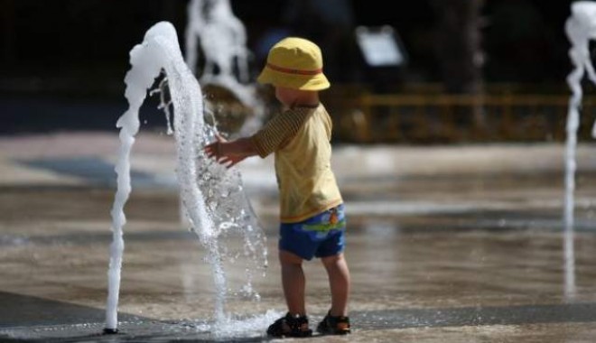 Vreme însorită și temperaturi plăcute astăzi, pe litoral - siastaziestecaniculapelitoralvre-1347309603.jpg
