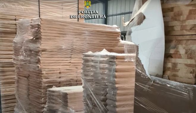 VIDEO / Sicrie cu acte false, aduse în țară prin Portul Constanța - sicrie-1630741989.jpg