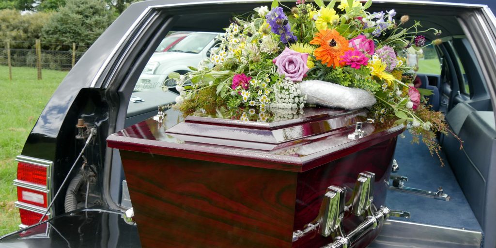 ANPC a amendat cu 355.000 de lei operatori economici din domeniul serviciilor funerare - sicriumoartepompefunebre1024x512-1750350180.jpeg