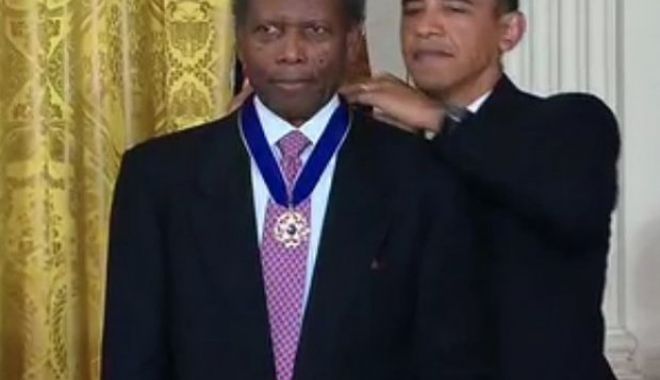 Celebrul actor Sidney Poitier a încetat din viață la vârsta de 94 ani - sidney-1641571828.jpg