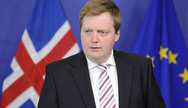 Panama Papers / Premierul Islandei își dă demisia, după ce președintele a refuzat dizolvarea Parlamentului - sigmundurdavidgunnlaugsson-1459875036.jpg