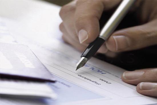 La ce să fii atent când semnezi contractul de angajare - sign-1383977189.jpg