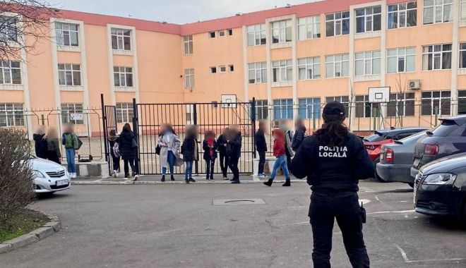 Polițiștii locali asigură protecția elevilor - sigurantascoli2-1613544817.jpg
