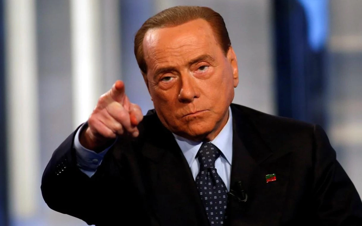 Silvio Berlusconi încearcă să revină în politică, solicitând CEDO să îi anuleze condamnarea ce îl împiedică să candideze - silvio-1511456907.jpg