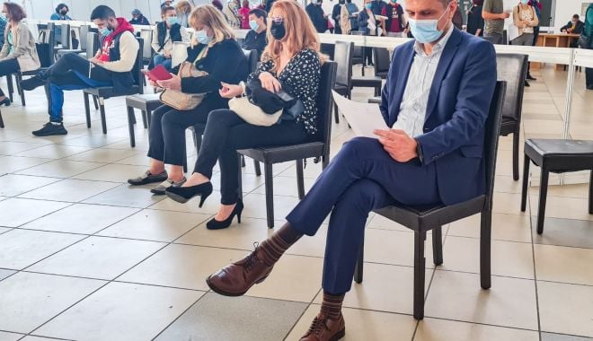 A început administrarea dozei 3, la Constanţa. Prefectul judeţului, apel la populaţie să se vaccineze - silviu-1632821137.jpg