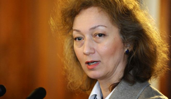 Simina Tănăsescu - numită judecător la CCR - siminatanasescu-1557141188.jpg
