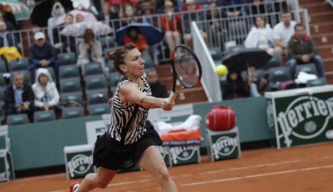 La Paris plouă în continuare. Ce se întâmplă cu meciul Simonei Halep - simo-1464600770.jpg