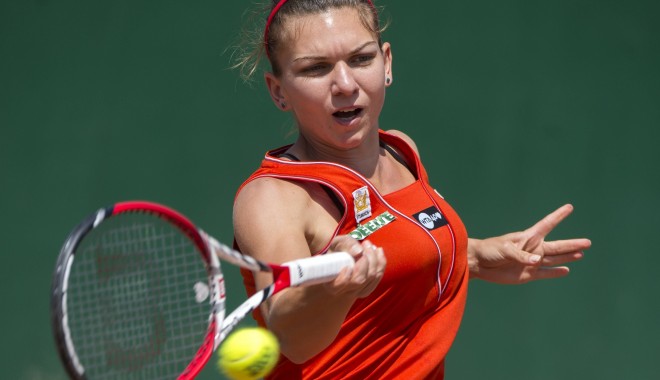 Tenis / Simona Halep s-a calificat în semifinalele turneului WTA de la Madrid - simona-1399650632.jpg