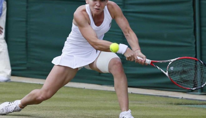 Tenis / Simona Halep, ÎNVINSĂ iar de Maria Șarapova, în sferturi la Cincinnati - simona-1408170810.jpg