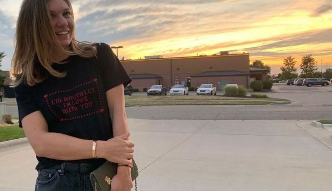 Iată în ce tricou s-a fotografiat Simona Halep! Mesaj special pentru o persoană dragă - simona-1565693744.jpg