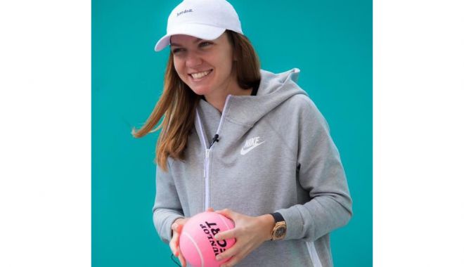Simona Halep, antrenament dedicat fanilor, înainte de plecarea spre Australia - simona-1609787829.jpg