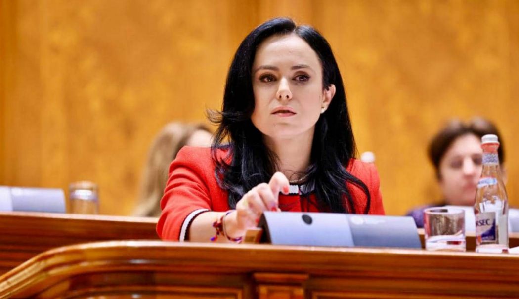 Ministrul Muncii, Simona Bucura-Oprescu, invitată de USR să răspundă la ''Ora Guvernului''