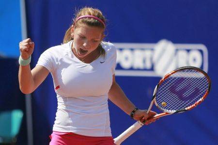 Simona Halep, în Top 50 WTA - simonahalep-1315859439.jpg