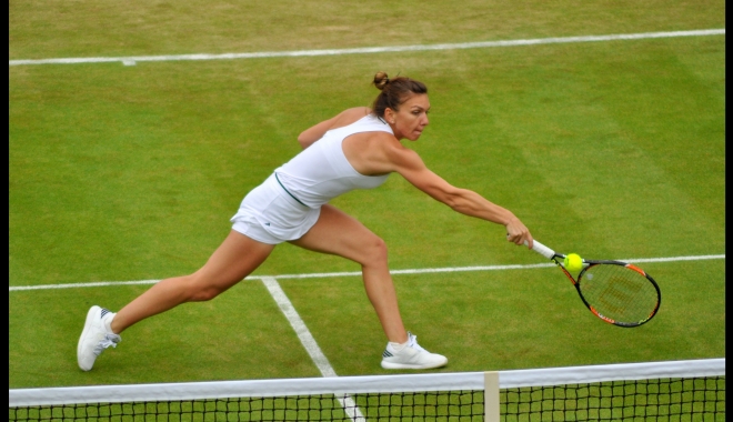 Tenis / Simona Halep, în sferturi la Wimbledon - simonahalep-1467641617.jpg