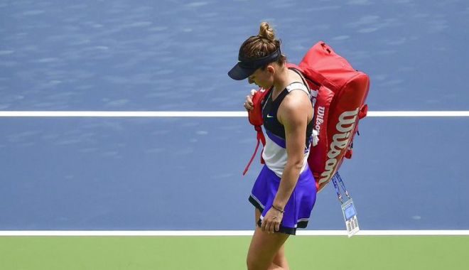 Nu renunță la luptă! Simona Halep merge accidentată la Beijing - simonahalep-1569514125.jpg