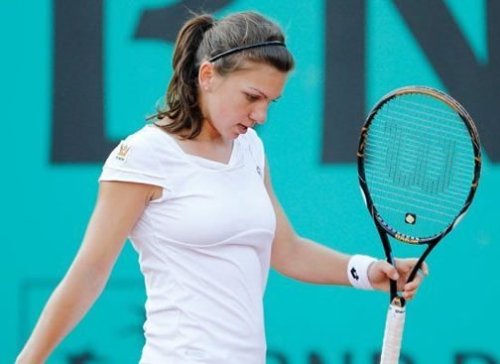 Tenis / Simona Halep s-a calificat în semifinalele turneului de la Nurnberg - simonahalep17-1371127858.jpg