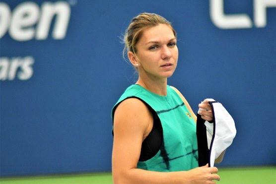 Simona Halep are hernie de disc! - simonahaleppp-1538488012.jpg