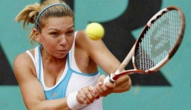 Simona Halep o înfruntă pe campioana de la Roland Garros - simonahalepts06-1314393312.jpg