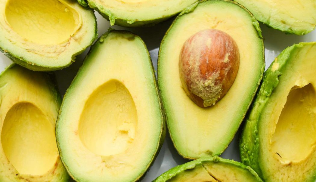 Alertă alimentară! Un mare lanț de magazine din România a retras de la vânzare avocado contaminat