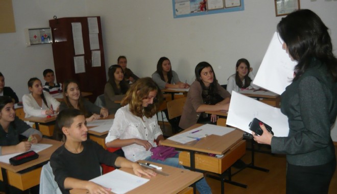 Se anunță 