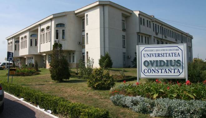 Ce li s-a pregătit liceenilor care doresc să devină studenți la Medicină - simulareaadmiterii-1429723380.jpg