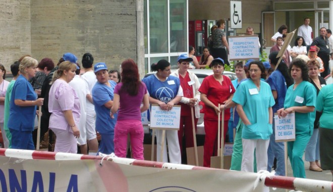 Sindicaliștii Sanitas amenință  cu noi proteste de stradă - sindicalistiisanitas-1409758288.jpg