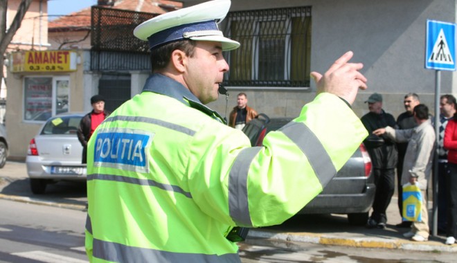 Polițiștii nu mai au cu ce să iasă în stradă - sindicalistineintelegeri-1328633653.jpg