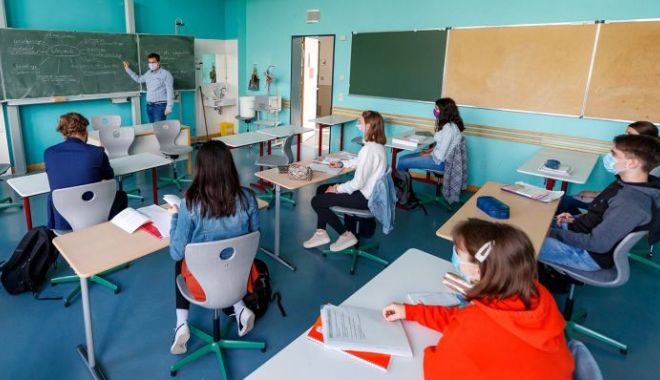 Sindicatele din învăţământ solicită ziua de 5 octombrie nelucrătoare pentru profesori - sindicateledininvatamant-1601576321.jpg