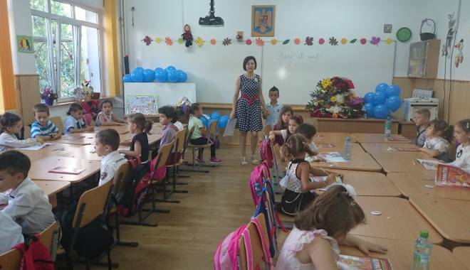 Sindicatele  se gândesc  la protejarea personalului didactic - sinidicatele-1442298884.jpg