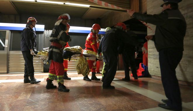 Sinucidere în stație! O persoană s-a aruncat în fața metroului - sinucideremetrou-1549532523.jpg