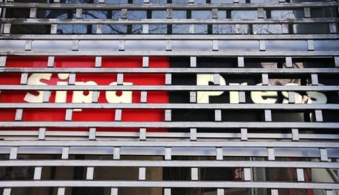 Agenția de presă franceză Sipa News își suspendă difuzarea text și foto - sipanews-1354954471.jpg