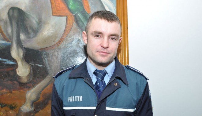 Polițist constănțean, apreciat de șefii Poliției Române - sirbupolitistbaraganu4-1363632047.jpg