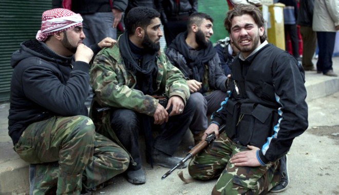 Rebelii au preluat controlul asupra  unui oraș strategic din estul Siriei - siria-1353594629.jpg