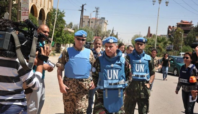 Experții ONU, atacați în Siria. Echipa ancheta atacul cu gaz sarin - siria2-1377516942.jpg