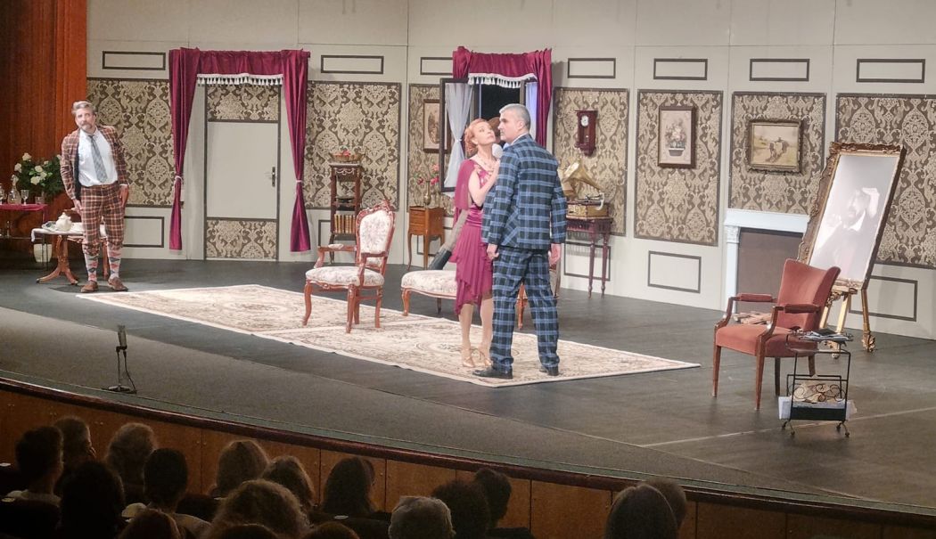 Comedia ”Sistemul perfect” revine pe scena Casei de Cultură din Constanța - sistemul-perfect-1748248705.jpg