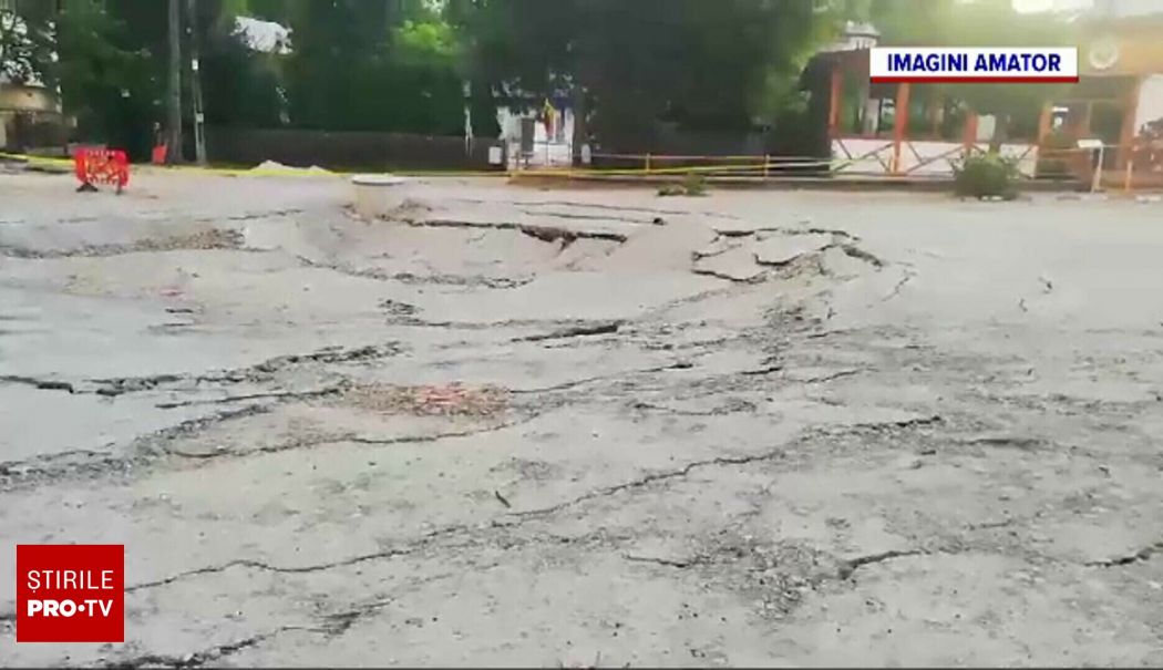 Pământul s-a surpat din nou la Slănic Prahova. Localnicii sunt în alertă - slanic-prahova-1723463701.jpg