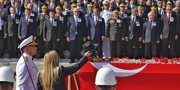 Turcia: Funeralii naționale pentru fostul președinte Süleyman Demirel - sleymandemirel-1434722323.jpg
