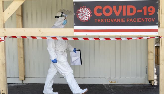 România trimite 5 medici și 9 asistenți medicali în Slovacia, țară care a cerut ajutor internațional din cauza agravării pandemiei - slovaciacoronavirus-1613902371.jpg